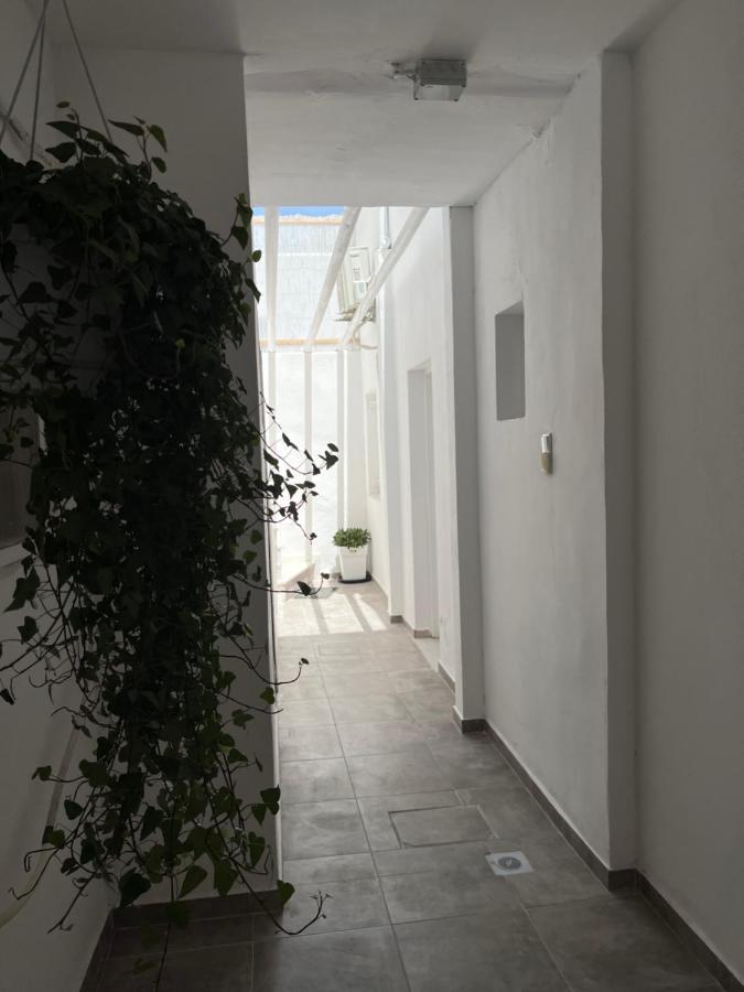 3 Bedroom House Included Free Car Rental Perísza Kültér fotó