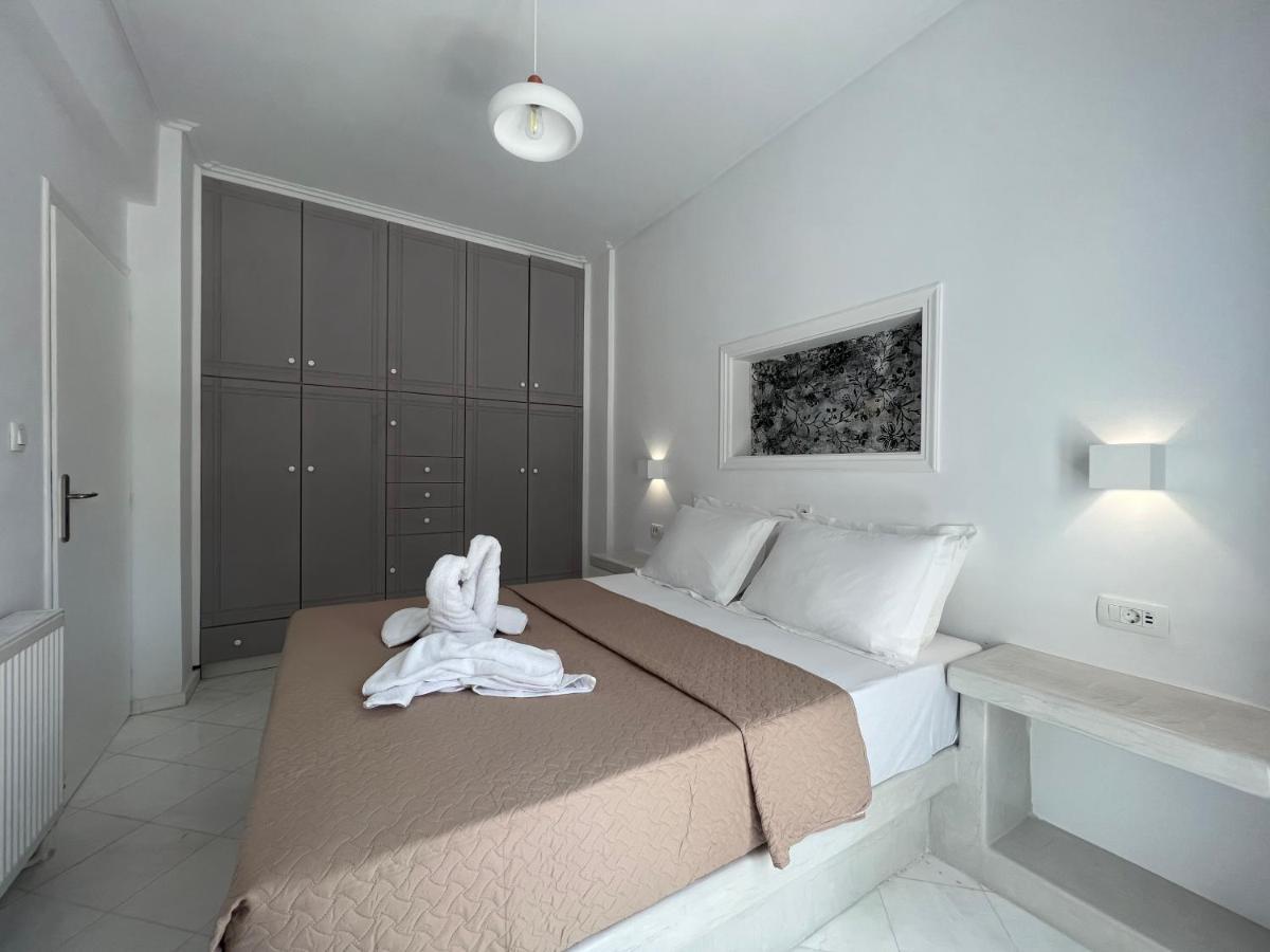3 Bedroom House Included Free Car Rental Perísza Kültér fotó